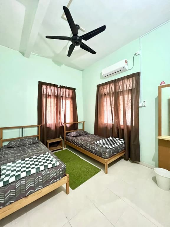 Teratai Homestay Batu Buruk - photo 35