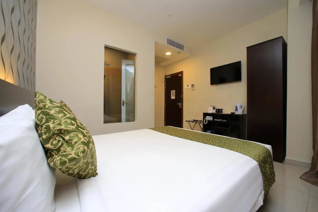 OYO Premium Changkat Jalan Berangan - photo 4
