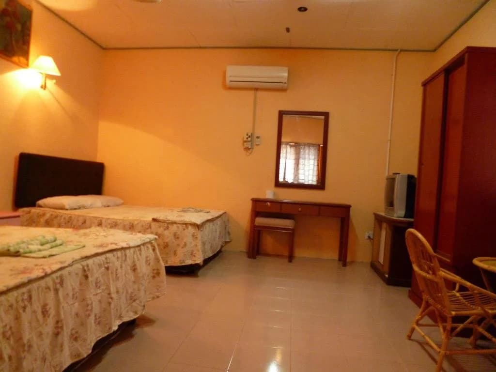 Grand Beach Motel - photo 1
