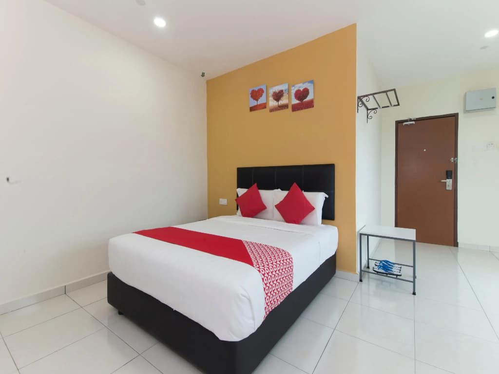 Central Hotel - photo 2