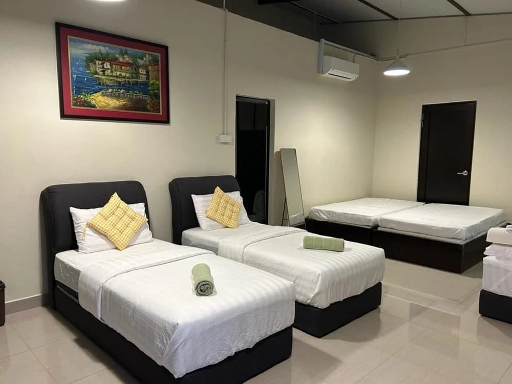 Private Pool FamilyResort Bentong Pahang - photo 1