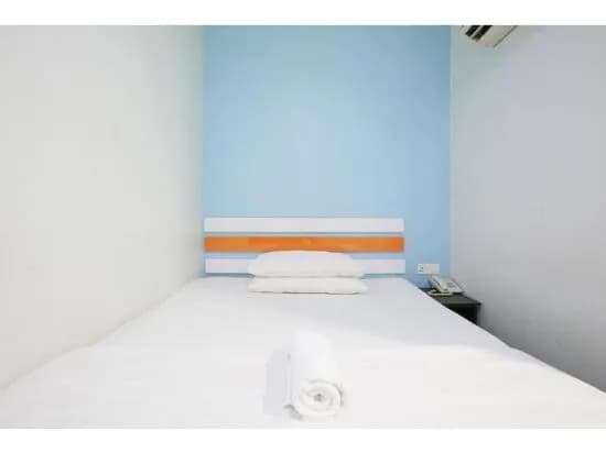 OYO 992 Red Orange Hotel Sdn Bhd Kuala Pilah - photo 2