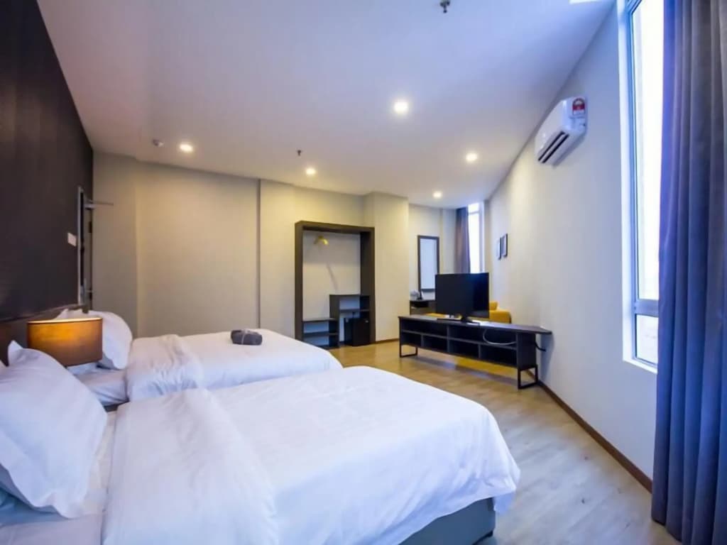OMG Hotel - photo 2
