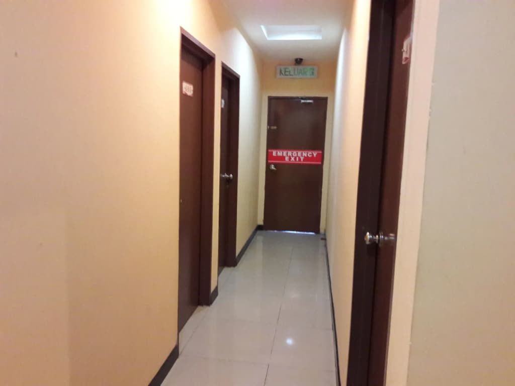 OYO 216 La Viva Hotel - photo 11