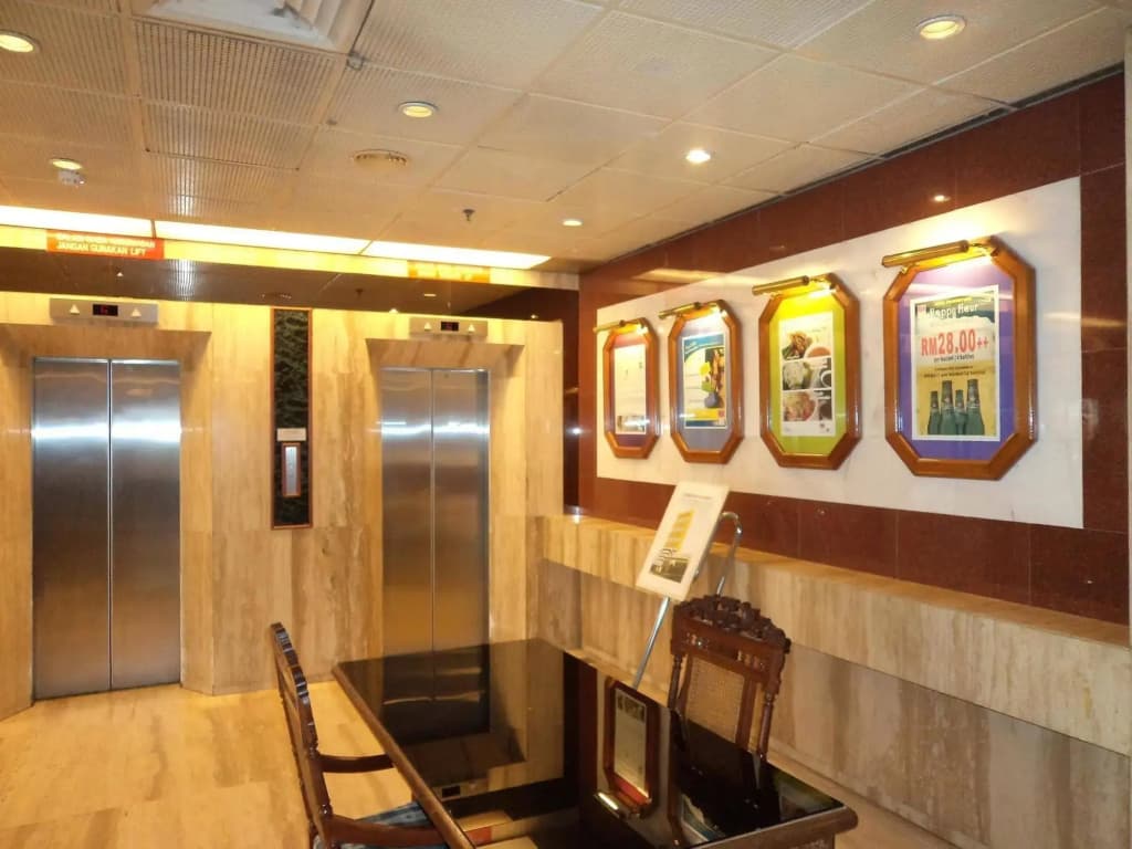 The Emperor Hotel Melaka - photo 9