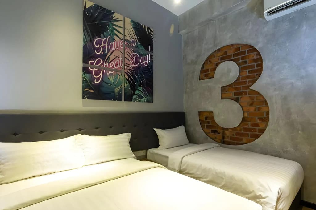 Brown Hotel - photo 4