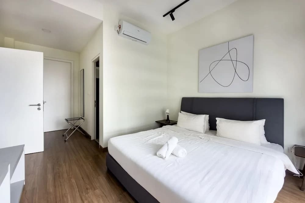 Modern Family Duplex for 6, Near Jonker St - photo 10