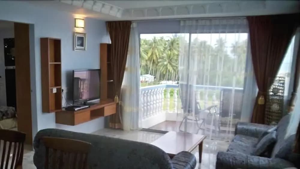 Sanctuary Resort - photo 35