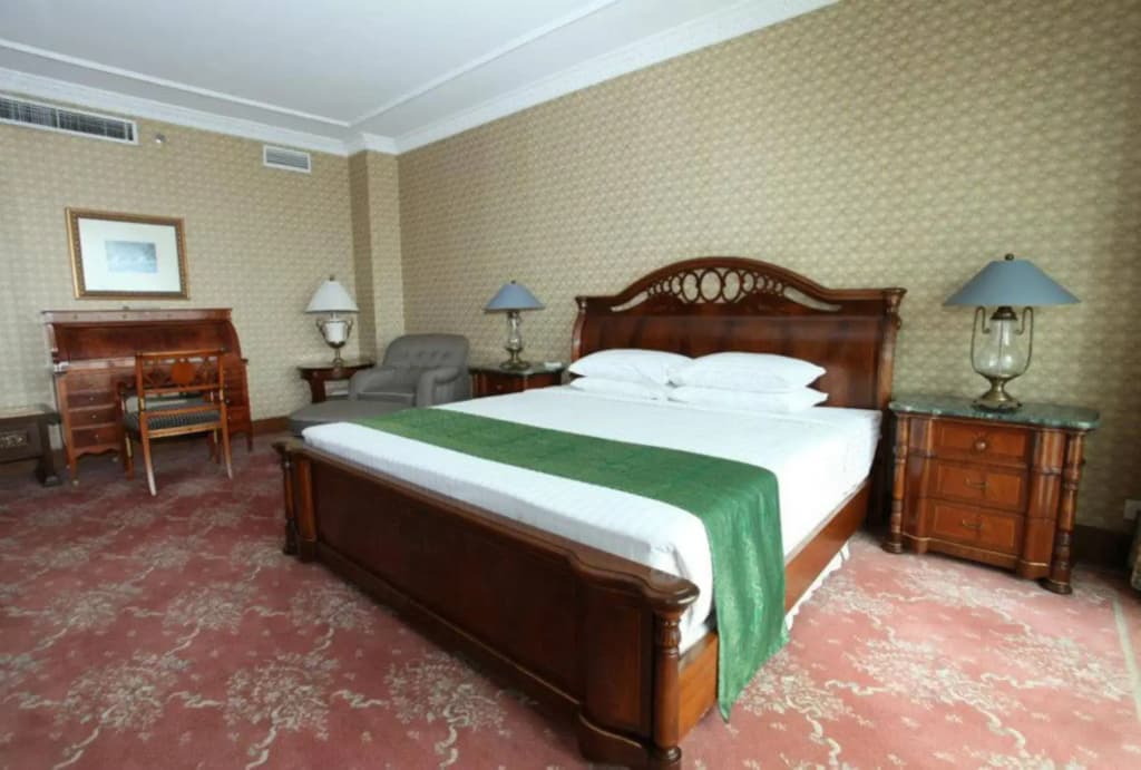 Palace Of The Golden Horses Hotel - photo 5