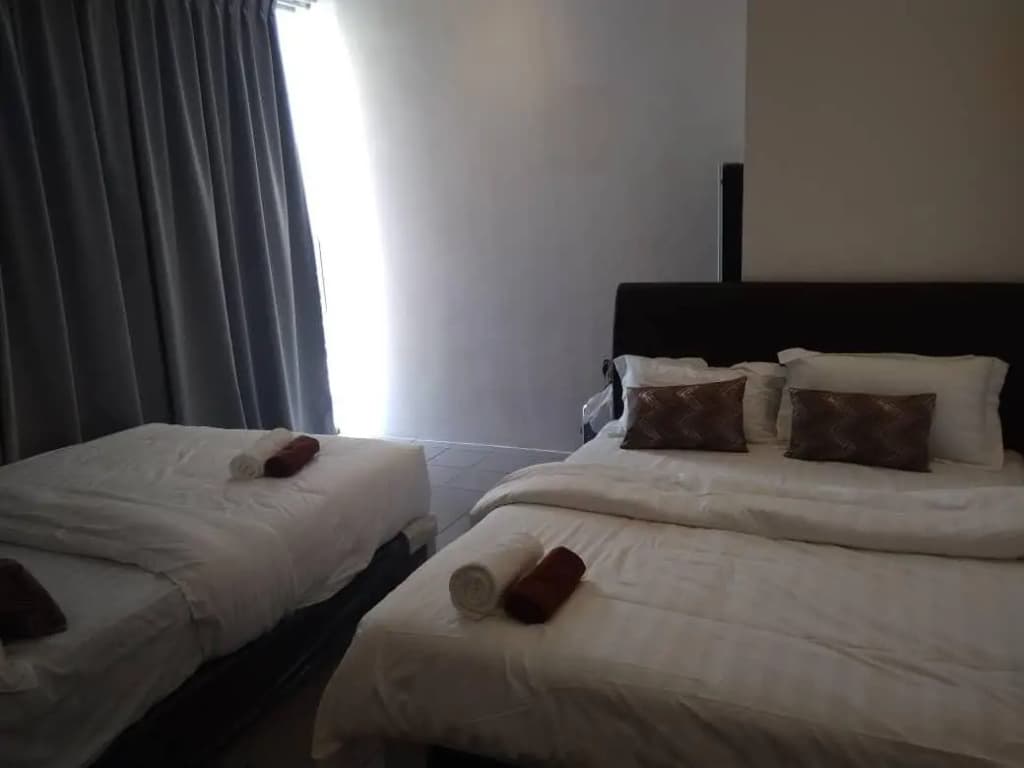 Halo Hotel - photo 2