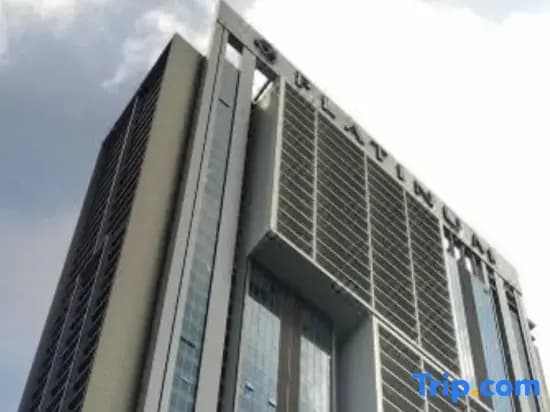 The Platinum KLCC by Holma - photo 2