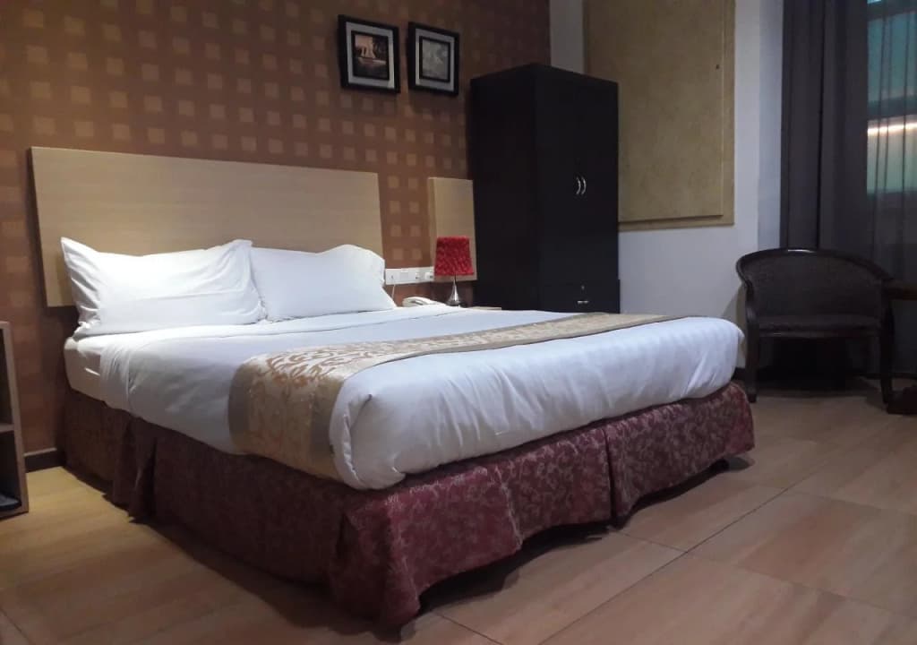 Eight Days Boutique Hotel @ Permas Jaya - photo 3
