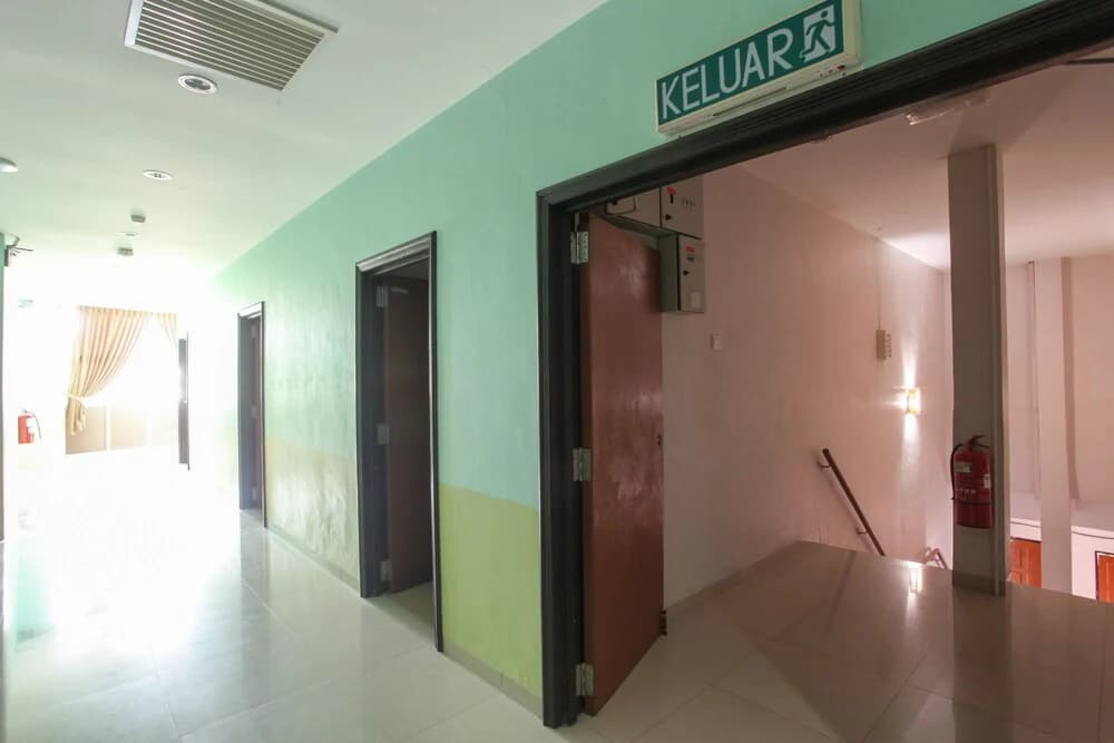 Hotel Siswa by OYO Rooms - photo 9