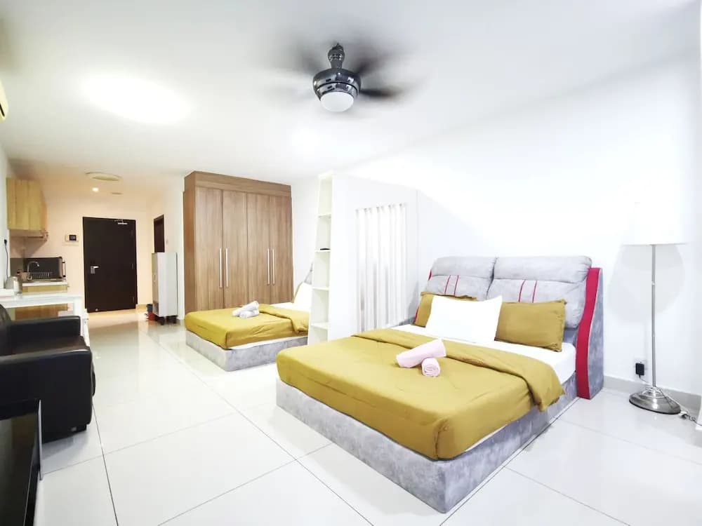 KSL Studio Homestay by Immaculate - photo 47
