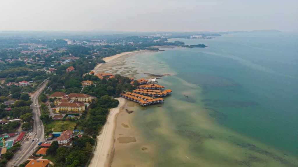 PD D’Wharf Amazing Seaview Suite 9 (Up to 6 Pax) - photo 10