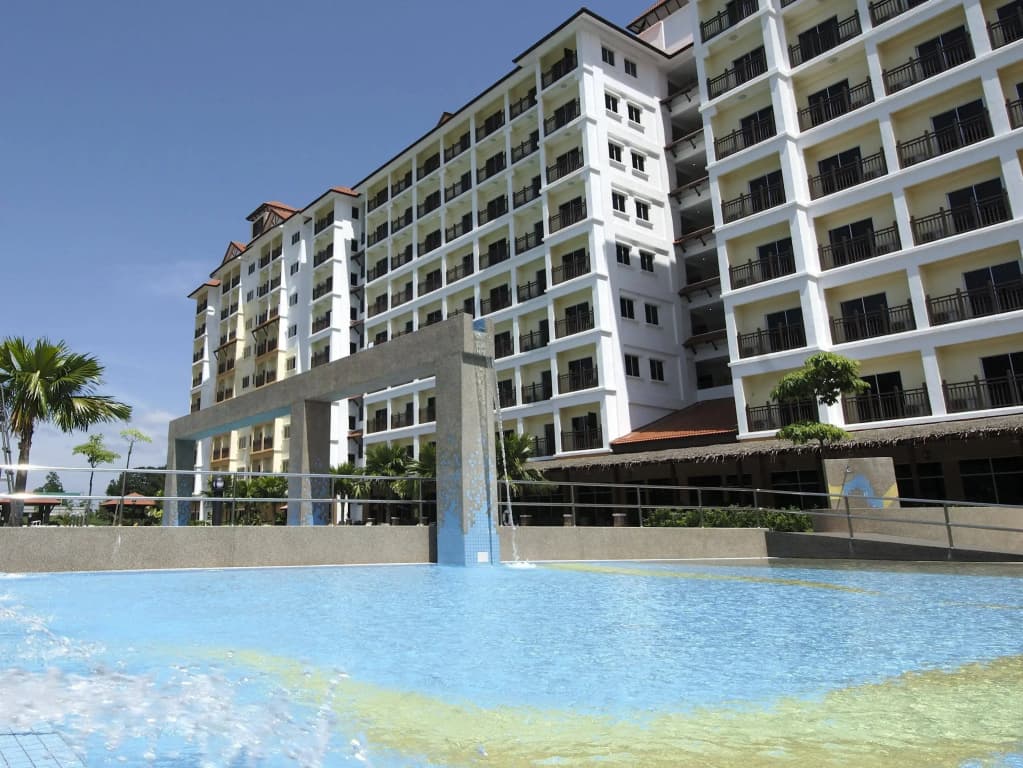 Suria Service Apartment Hotel - photo 10