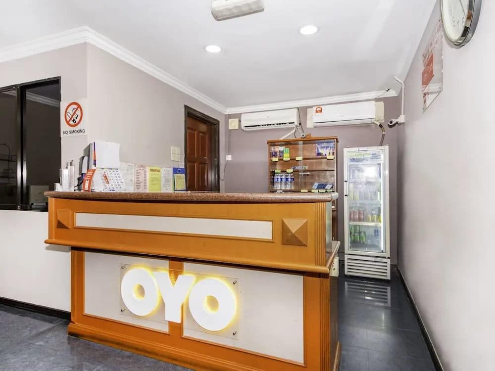 OYO 472 Comfort Hotel 1 - photo 2