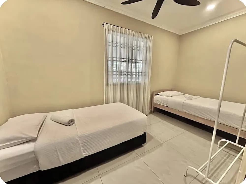 Spacious 4-bedroom House in Tebrau City, Johor Bahru - photo 6