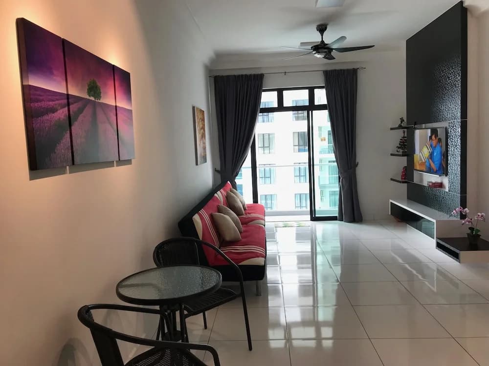JB Staycation next to Paradigm Mall JB - photo 7