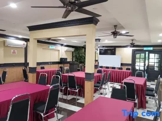 Sera Sentosa Inn - photo 2