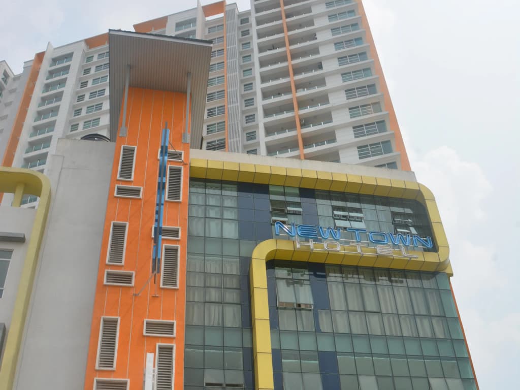New Town Hotel Puchong - photo 1