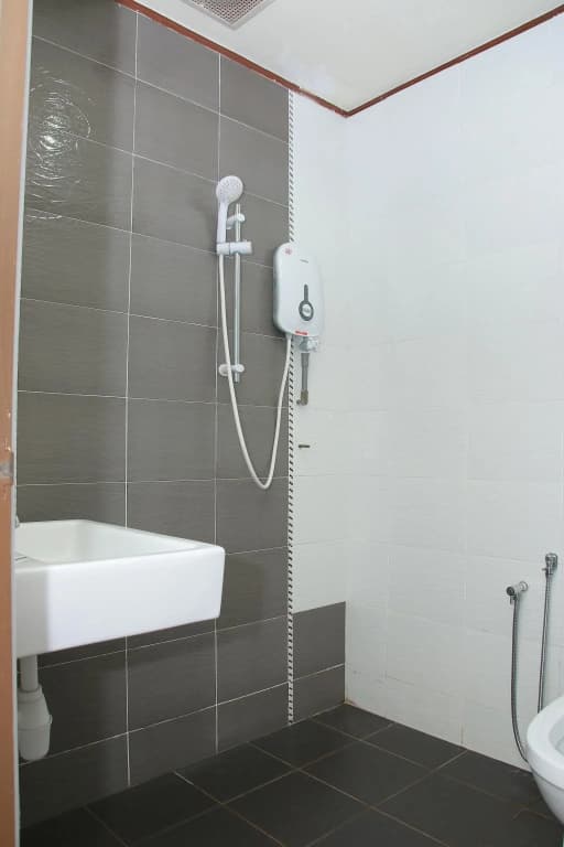 DE LA Hotel - photo 8
