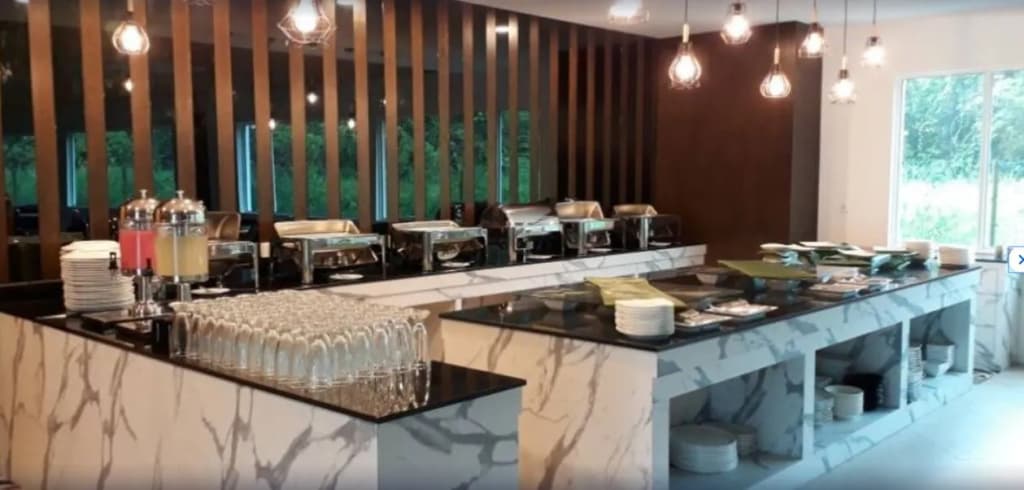 D Arc Hotel - photo 16