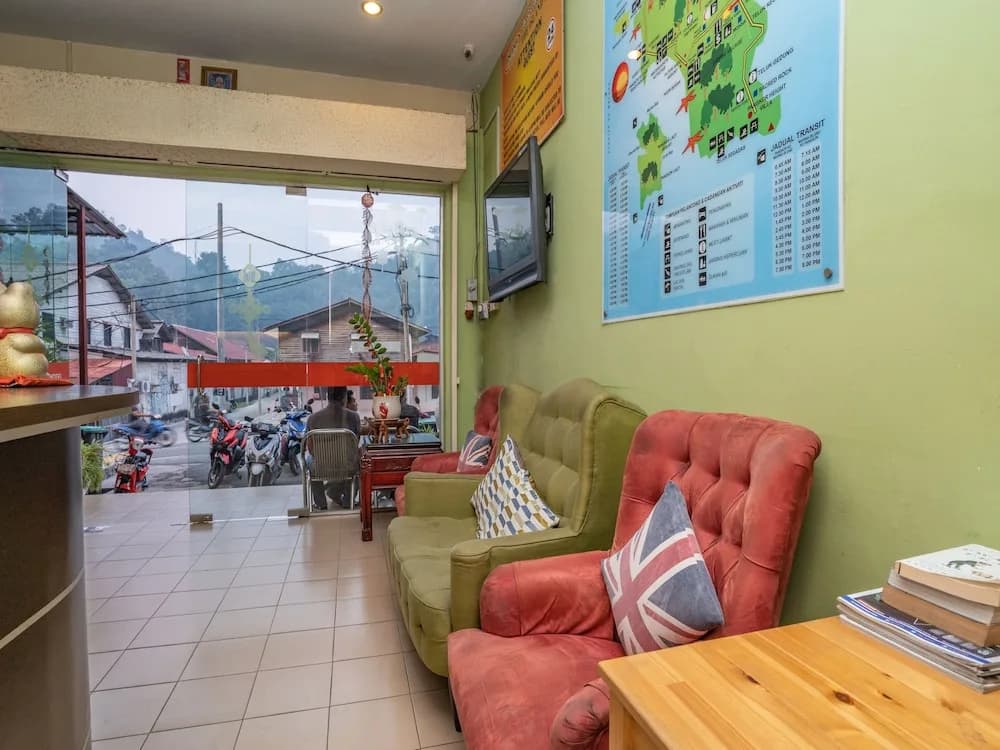 The Island Hotel - photo 2