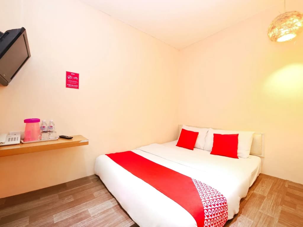 OYO 479 The Green Hotel - photo 18