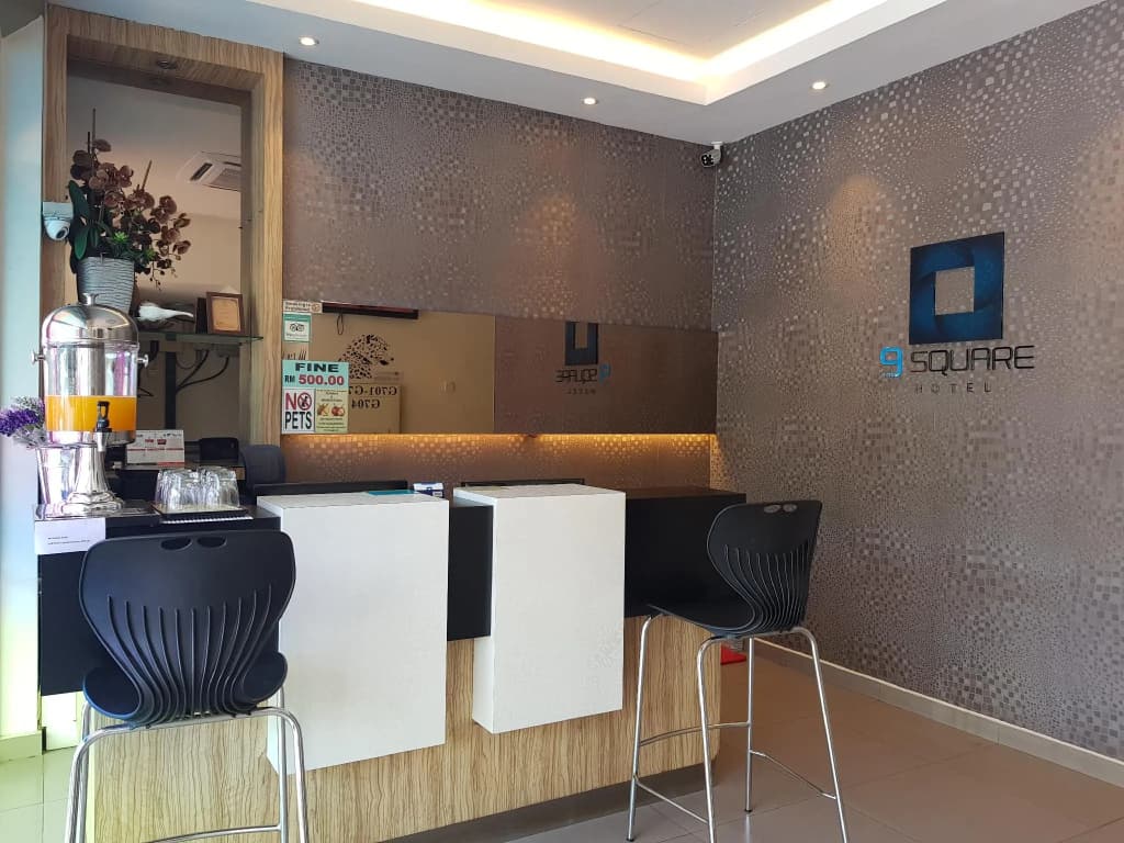 9 Square Hotel - Kota Damansara - photo 1