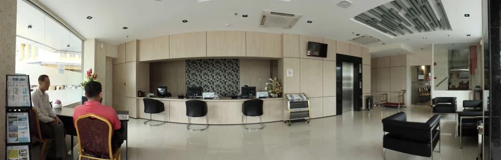 Mandarin Hotel - photo 2