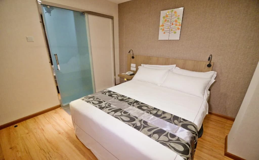 Diamond Inn - photo 2