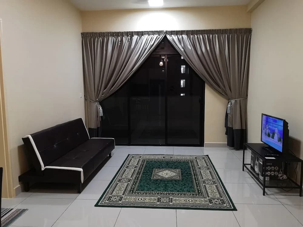 Cozy Condo at The Meridin Medini - photo 7