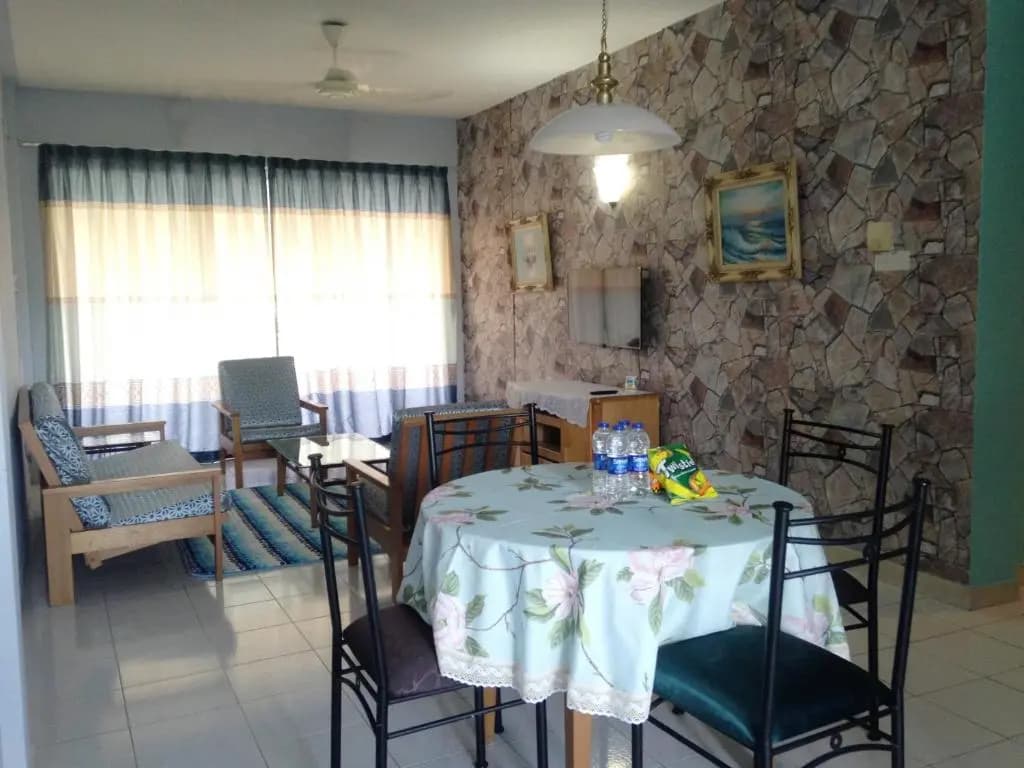 Seri Bulan Apartment Teluk Kemang - photo 1