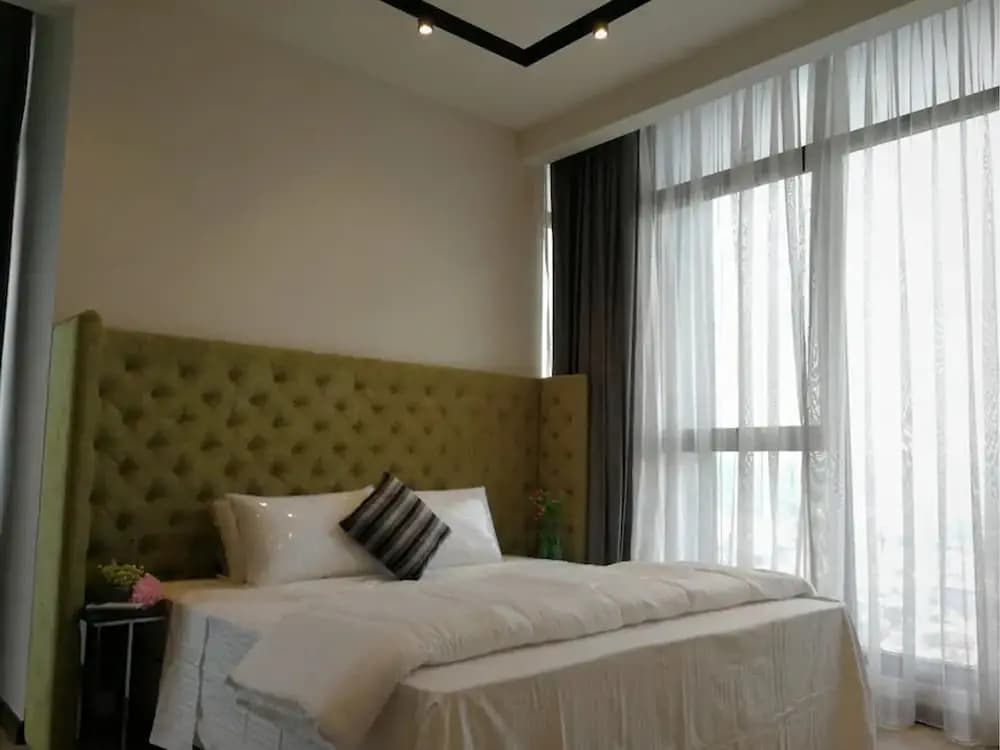 Expressionz Professional Suites by SweetHome - photo 4