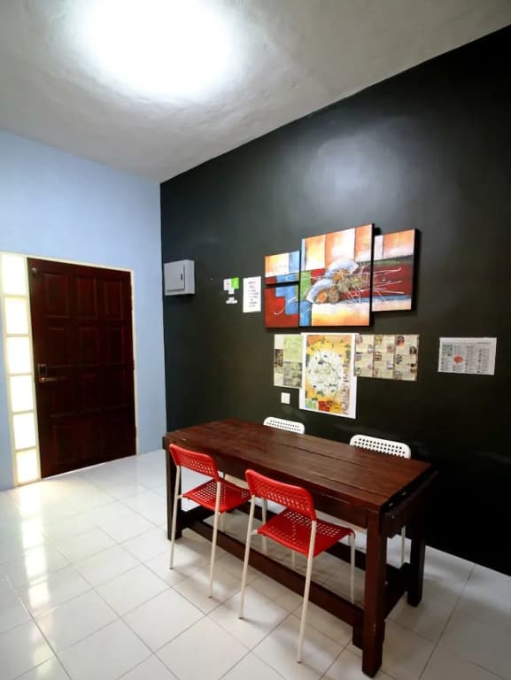 JusInn Homey Guesthouse - photo 9