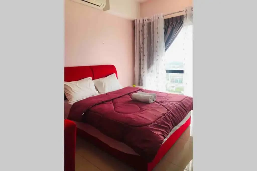 HB1512- Hyve Studio unit, Lake view, Cyberjaya, Free Wi-Fi, Free Parking, Netflix,Pool - photo 1