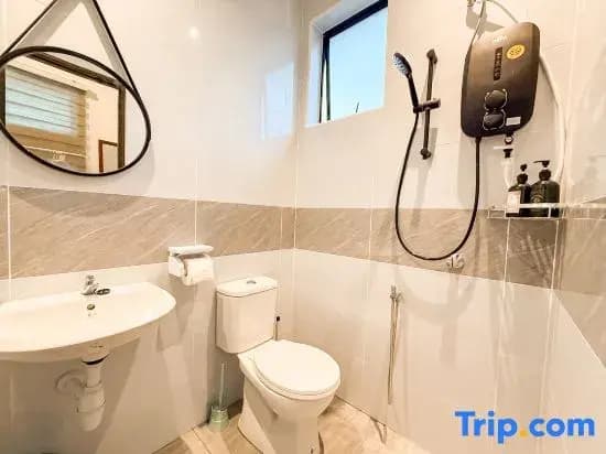 Ipoh Fairy Villa 3: Pool, Jacuzzi & KTV (23 people) - photo 15