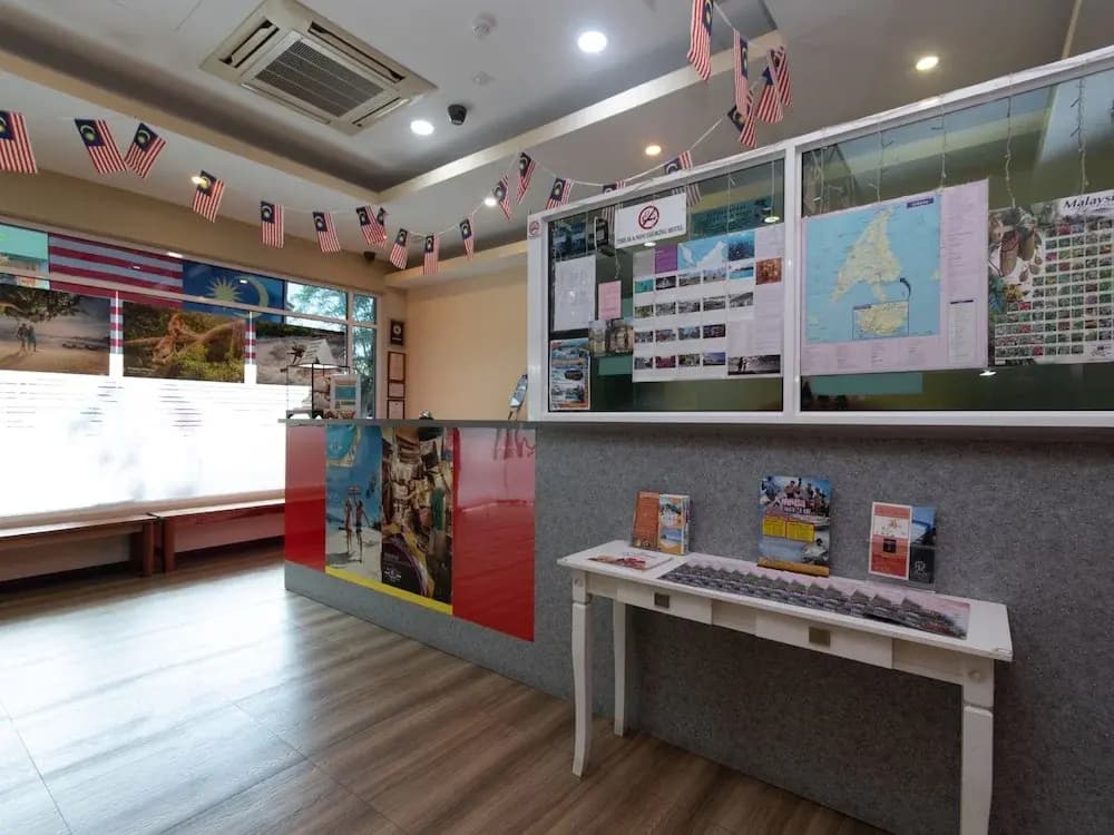 Labuan Avenue Hotel - photo 18
