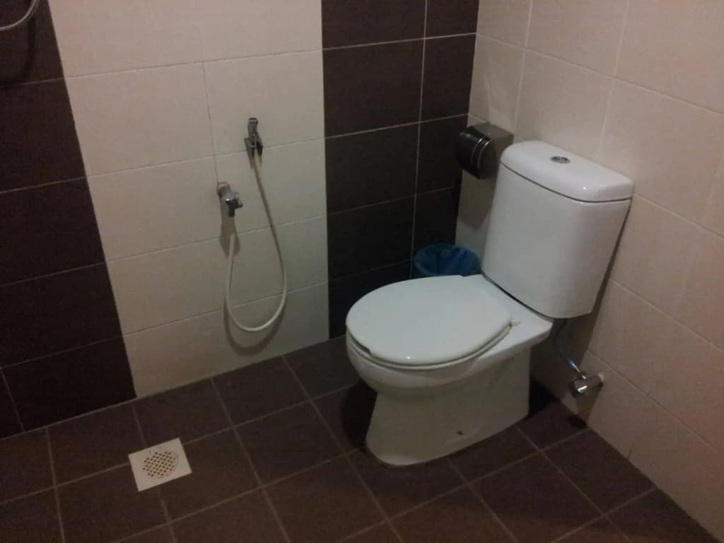 Royal Queenspark Hotel - photo 9