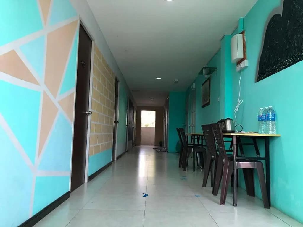 OYO HOME 90667 Chen Room Bs - photo 6