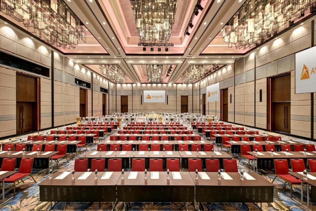 M World Hotel - photo 17