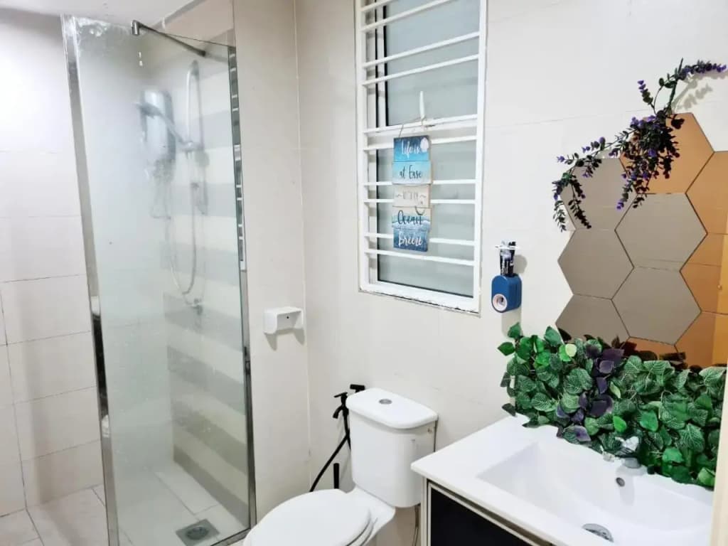 Homi Homestay Menara U2 - photo 9