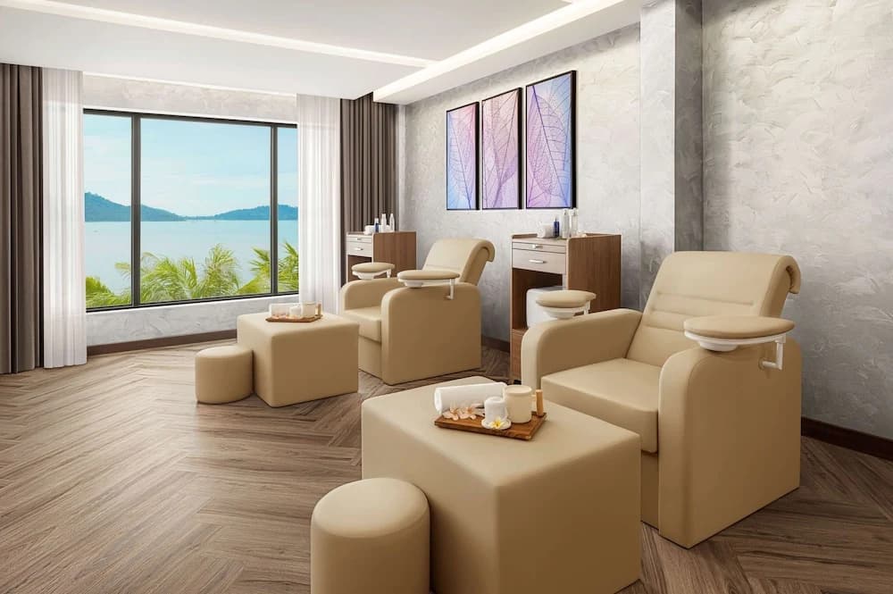 Swiss Garden Resort & Spa Damai Laut - photo 12