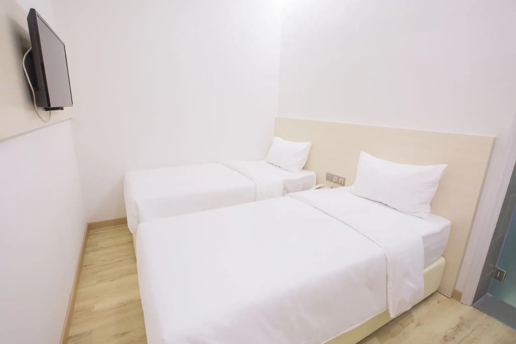 Minimalist Hotel - photo 3