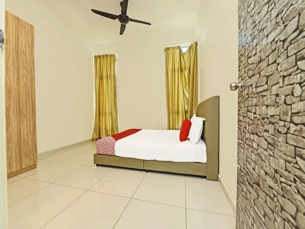 OYO Home 90401 D' Summit Residence - photo 5