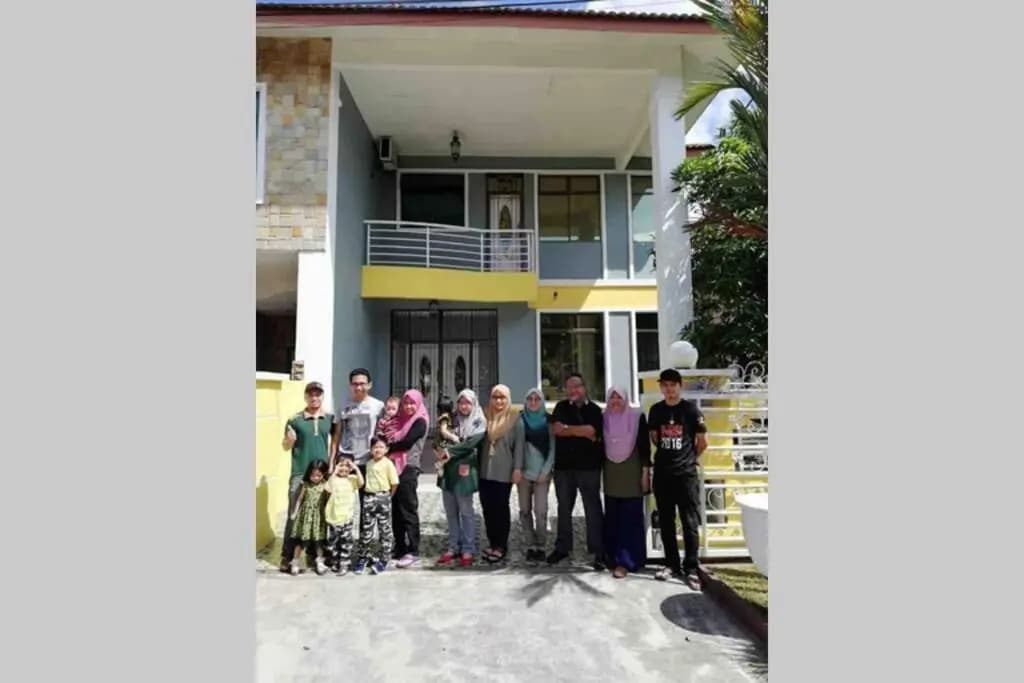 Pasir Gudang Marissa Homestay - photo 1