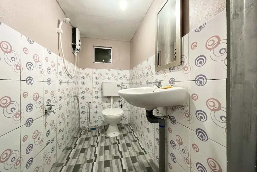 Oyo 90285 Pogimpaan Homestay - photo 9