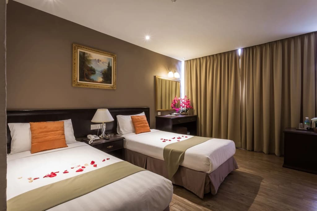 PJ De Inn - photo 6