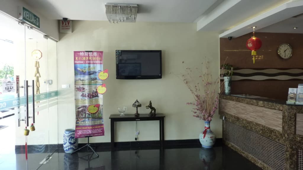 DM Hotel - photo 2